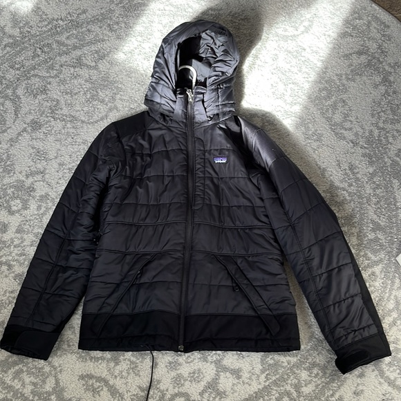 Patagonia Women’s Jacket - Picture 13 of 16